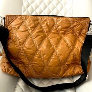 Tan Tote long strap & short handles. Diamond pattern nylon, lightweight NWOT